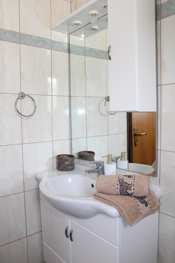 Apartment Noel Sveti Vid-Miholjice Kültér fotó